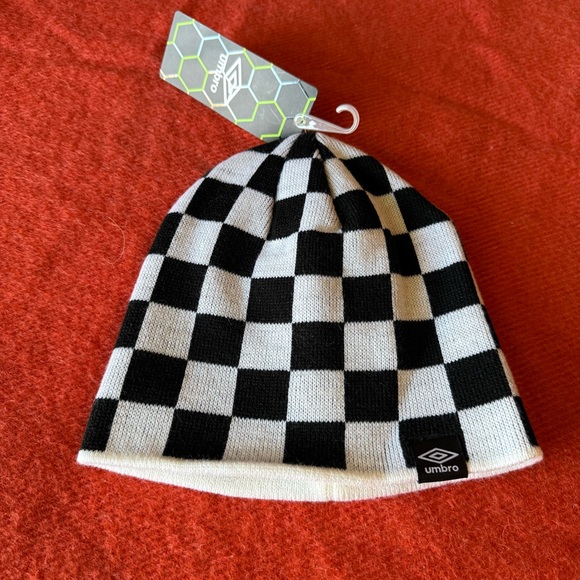 Umbro  Checkered Beanie - Black and White - Picture 2 of 4